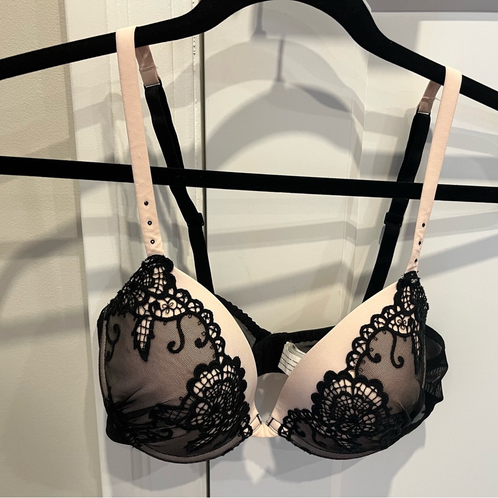 Simone Perele black lace bra